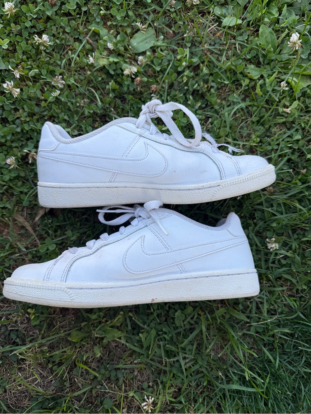 Nike Court Royale 2 Low Triple White Sneakers Women’s Size 6.5